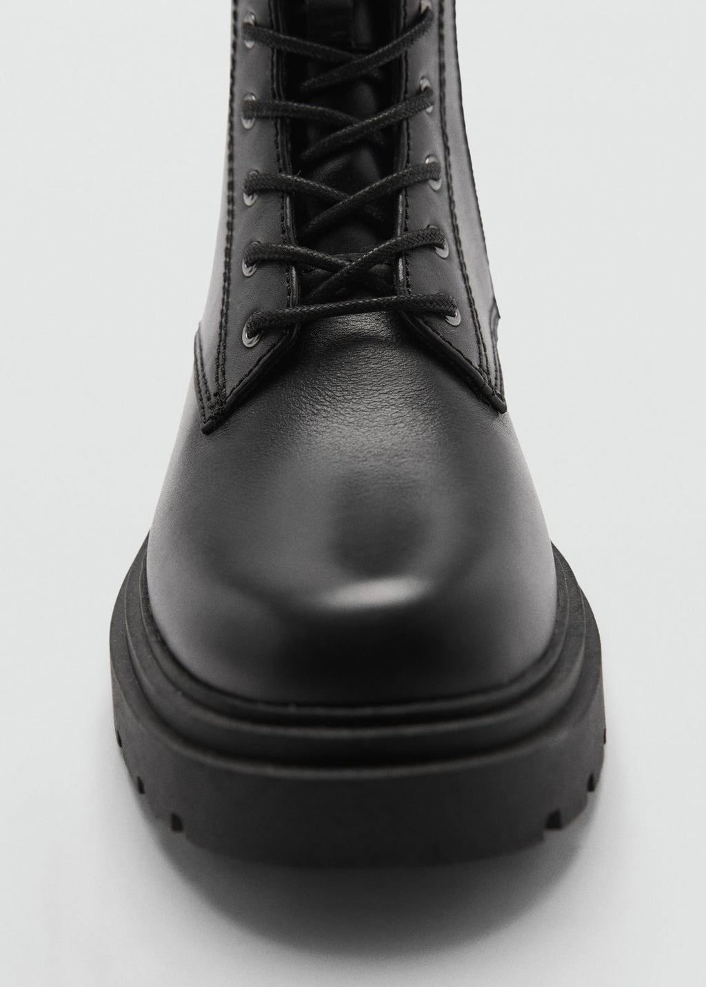 LEATHER BOOT WITH LACES AND TRACK SOLE